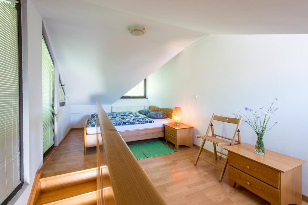 Apartments Jaka Dolenjske Toplice Eksteriør billede